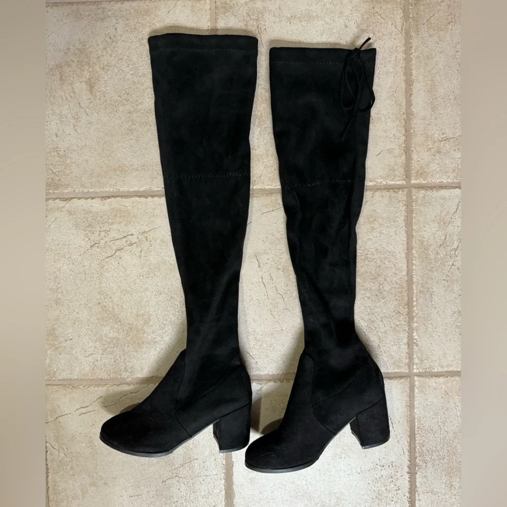 Soft Suede Black Knee High Block Heel Boots